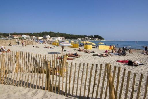 Le Cabanon H24,Atypique,Cosy,Port,Plage,Wifi,Netflix La Seyne-sur-Mer Bilik gambar